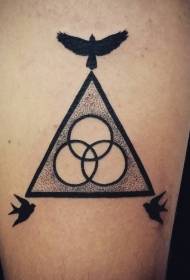 Mystisk svart trekant med sirkler og fugl tatoveringsmønster