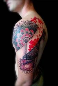 手臂美丽的设计花卉纹身图案
