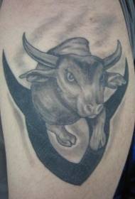 金牛座符号和公牛黑色纹身图案