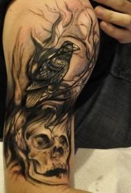 手臂奇妙的黑白线条乌鸦与骷髅纹身图案