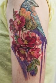 Tattoo natuurlijk ogende vogel en bloem tattoo patroon