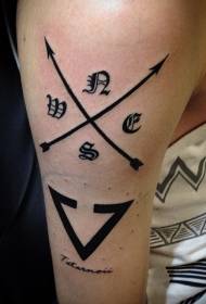 Grut krús karakter mei swarte krús pylken en ferskate symboalen tatoeëpatroan