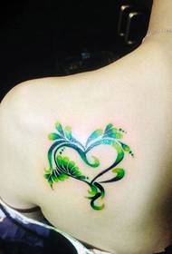 Creatief turquoise golf hart schouder tattoo patroon