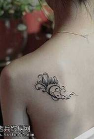Shoulder flower totem tattoo pattern