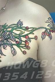 Schouder geschilderd boom wijnstok tattoo patroon