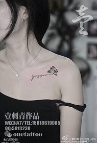 Shoulder line flower tattoo pattern