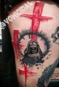 Salib merah paha dengan pola tato tengkorak