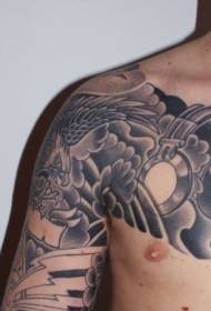 ပျံသန်းနေသောလင်းယုန်နှင့်နားကြပ်တစ်ဝက် Armor Tattoo ပုံစံ