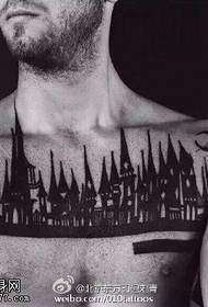 Modeli i tatuazhit urban mbi shpatull