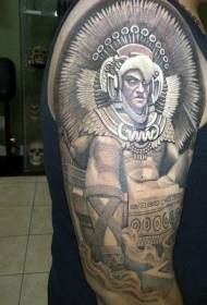 Modèle de tatouage couleur prêtre maya à gros bras