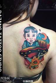 Roztomilý malý chlapec tetovanie vzor