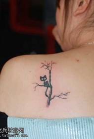 Cat and dead tree tattoo pattern