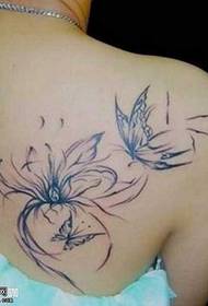 Padrão de tatuagem de linha de borboleta de ombro