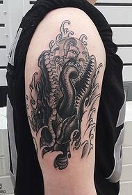 Shoulder black gray crocodile tattoo pattern