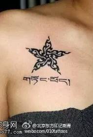Brahma ster tattoo patroon op de schouder