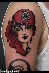 Shoulder woman tattoo pattern