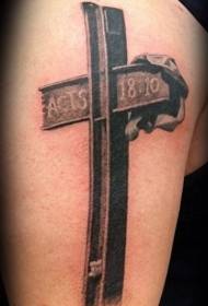 Big paže realistické farebné železo kríž tetovanie vzor