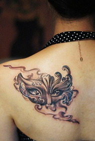 Vackra axlar vackra vackra venetianska mask tatueringsbilder
