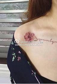 Daisy tattoo pattern on the shoulder