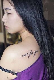 Beautiful and beautiful shoulder English tattoo