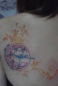 Girl back shoulder color line vine tattoo pattern picture