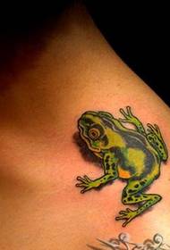 Realistisk lite frosk tatoveringsmønsterbilde på skulderen