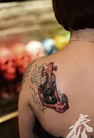Shoulder personality tattoo motor tattoo pattern picture