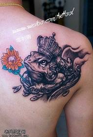Shoulder frog prince tattoo pattern
