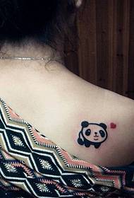 Mga pattern ng pattern ng Panda tattoo ng magagandang balikat ng kababaihan