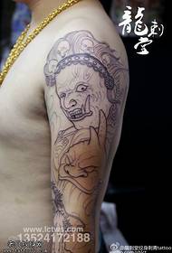 Klasický bod trní velký bůh tetování vzor