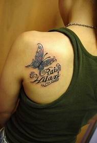 Lijepa djevojka na ramenu seksi lijepa leptir engleska tetovaža slika