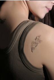 Bella immagine di 80 spalle spalla bella bella piccola rosa tatuaggio tatuaggio