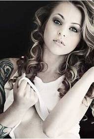 European and American beautiful women shoulder classic tattoo picture