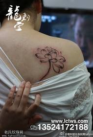 Shoulder-like lotus flower tattoo tattoo pattern