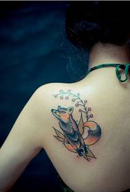 Fashion girl shoulders only beautiful fox tattoo pattern pictures