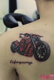 Domineering motorcycle shoulder tattoo pattern picture