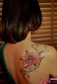 Sexy fragrant shoulder lotus tattoo picture