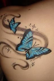 Nois bonics dibuixos de tatuatges de papallones a l'espatlla dels nois