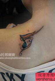Female shoulders popular note wings tattoo pattern