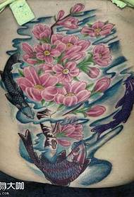 腰部樱花鲤鱼纹身图案