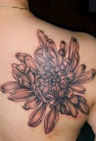 Patrón de tatuaxe de crisantemo: patrón de tatuaxe de crisantemo en branco e negro