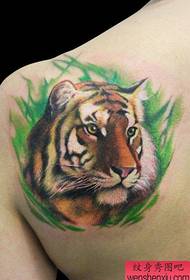 Shoulder 3D color tiger head tattoo