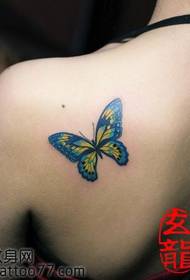 Belli spalle belli mudelli di tatuaggi di farfalla classica