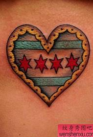 Priporočite preprost vzorec ljubezenskih tetovaž