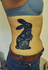 patrón de tatuaje de conejo estrellado de cintura de belleza