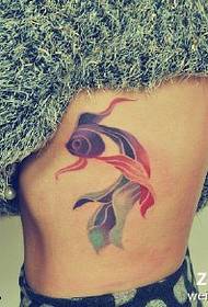 Modello piccolo tatuaggio bellissimo pesce rosso laterale