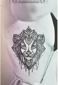 fashion inside female side waist lion tattoo pattern picture