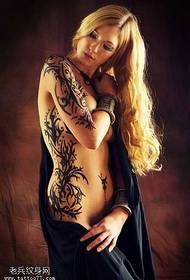 vidukļa sexy tetovējums tetovējums modelis