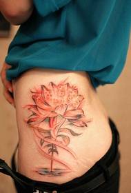 Modo Beleco talio lotuso tatuaje