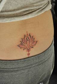 Ružičasti lijepi uzorak tetovaže lotosa